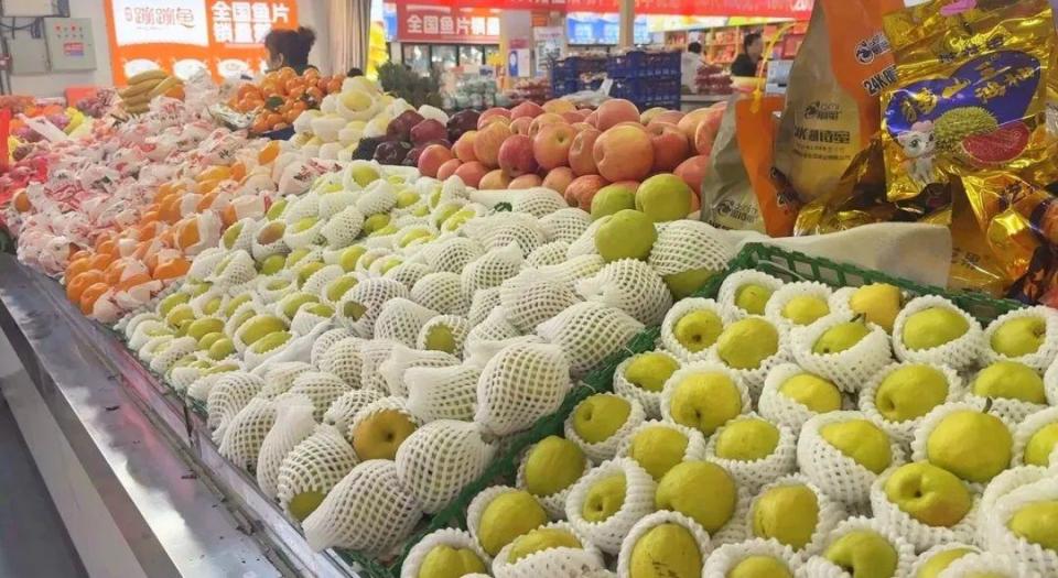 備年貨啦！博州商超購(gòu)銷熱潮涌動(dòng)，傳統(tǒng)年味與特色風(fēng)物齊登場(chǎng)